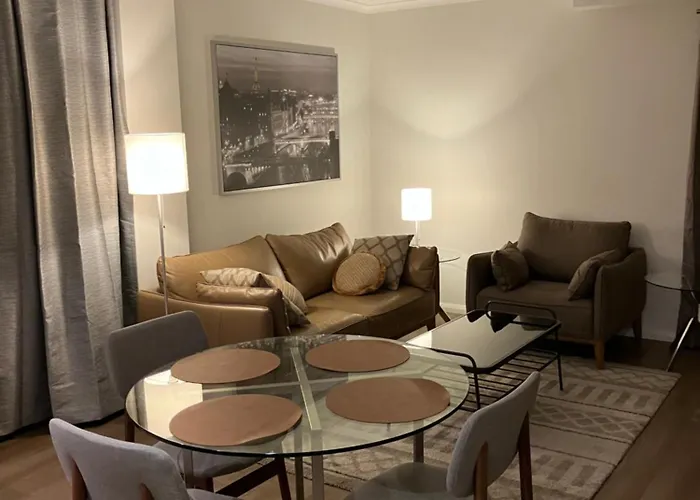 Great Place In Perth Cbd - Min 3 Mths Stay